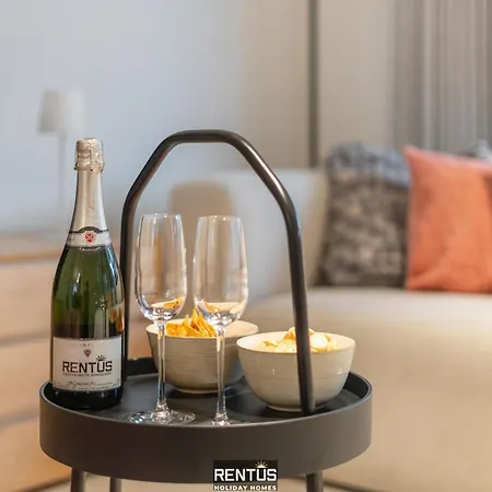 85 - Stylish For 6 In A Car-free Domain In *