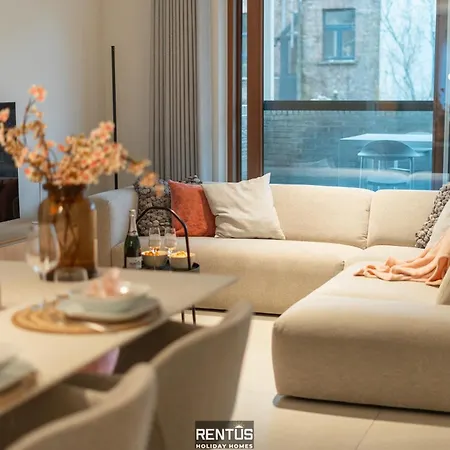 85 - Stylish For 6 In A Car-free Domain In *