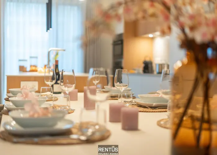 Apartment 85 - Stylish For 6 In A Car-free Domain In