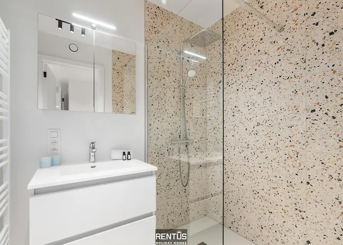 85 - Stylish For 6 In A Car-free Domain In * Ostende