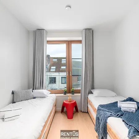 Apartman 85 - Stylish For 6 In A Car-free Domain In Ostende